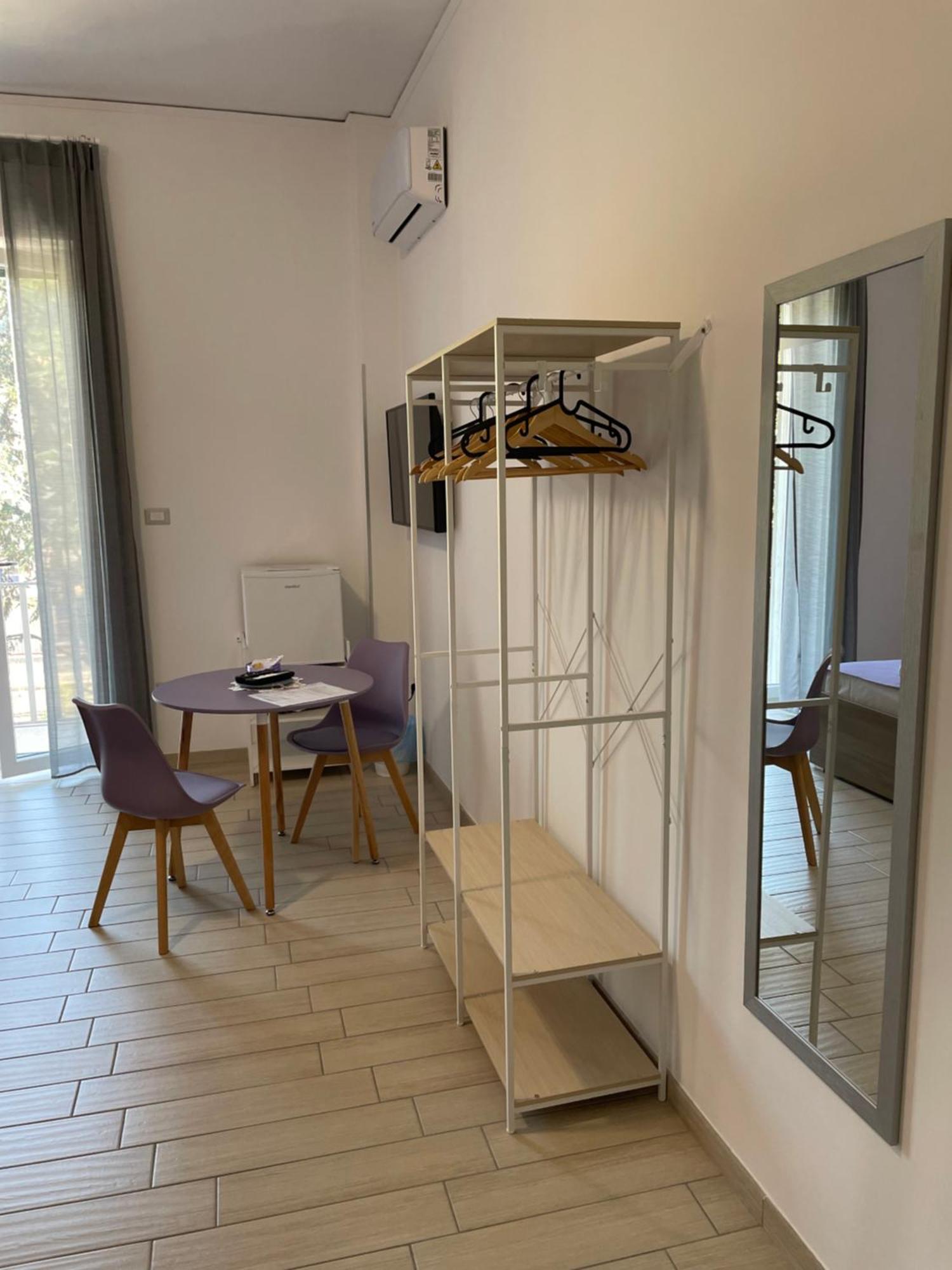 Sunshine Rooms Cava De' Tirreni Ngoại thất bức ảnh